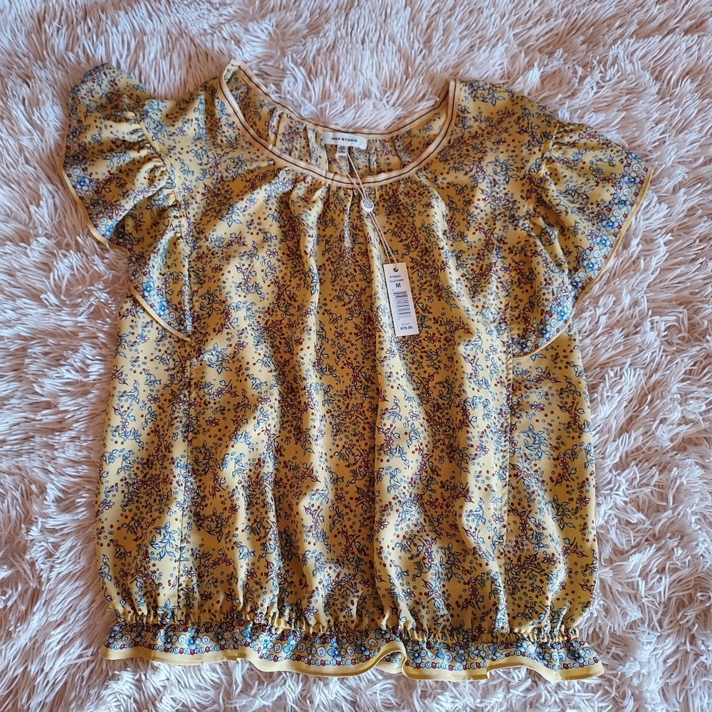 MAX STUDIO yellow floral ladies top size medium